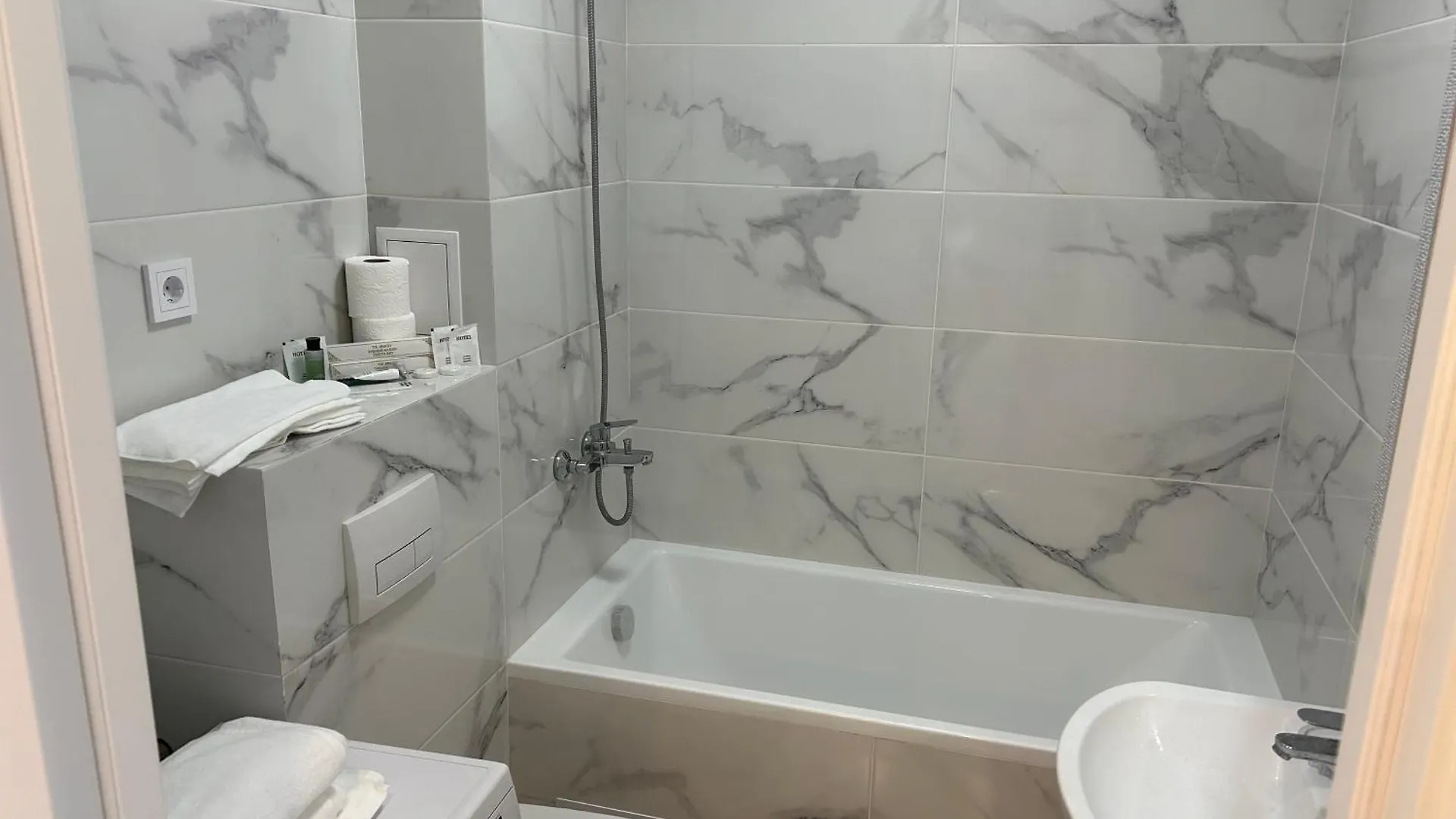 Apartment Апартаменты Акварель Almaty