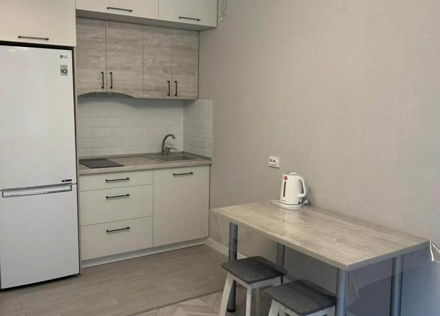 Apartment Апартаменты Акварель Almaty Kazakhstan